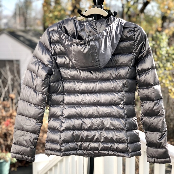Andrew Marc Packable Puffer Coat - Picture 2 of 13